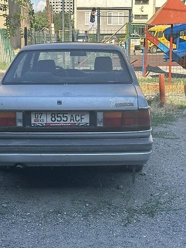 ош мас: Mazda 626: 1980 г., Механика, Бензин, Седан — 3
