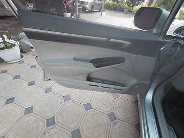 Honda Civic: 2006 г., Вариатор, Гибрид, Седан — 9