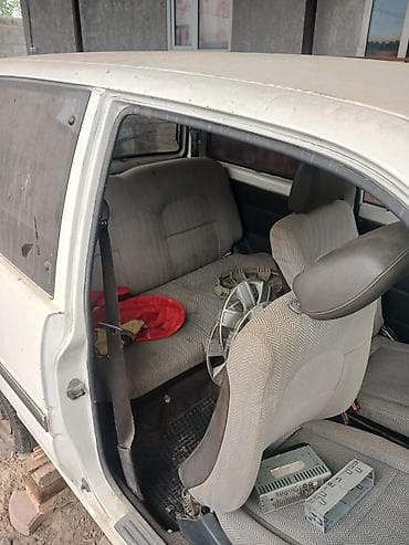 баа: Daihatsu Mira: 1996 г., Хетчбек — 7