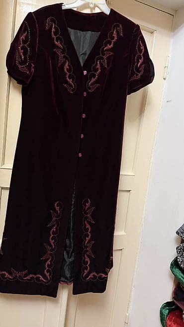 вещи аниме: Бархатное платье бордового цвета с коротким рукавом. - Прямой силуэт — 5