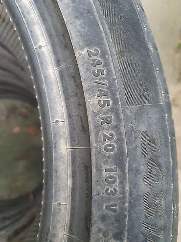 Шиналар жана дисктер: Шины Continental, размер 245/45 R20 103V. Характеристики: - Диаметр — 2