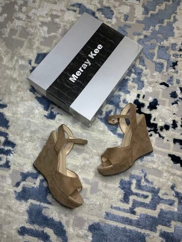 шлепка: Босоножки, 35.5, Б/у, цвет - Бежевый, Платная доставка, Самовывоз — 3