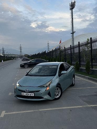 Toyota Prius: 2016 г., 1.8 л, Автомат, Гибрид, Хэтчбэк — 3