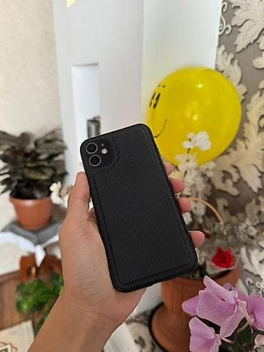 купить iphone дёшево: IPhone 11, Чехол — 1