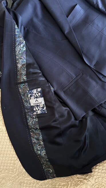 брендовые мужские спортивные костюмы из турции: Костюмы б/у, состояние 10/10, оба турция. 
Размер 50-52 — 7