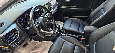 audi a1: Kia Stonic: 2018 г., 1.4 л, Автомат, Бензин, Кроссовер — 3