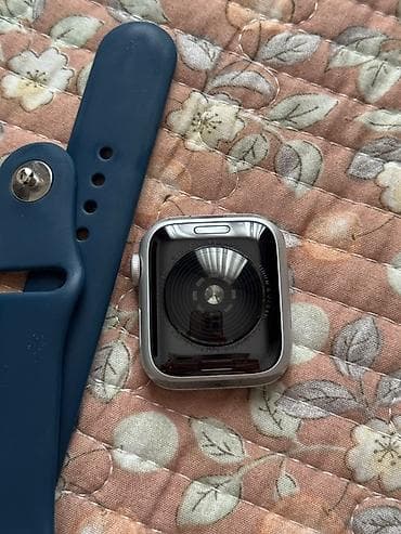 watch 9: Apple Watch SE 40MM Apple Watch с прямоугольным корпусом и — 2