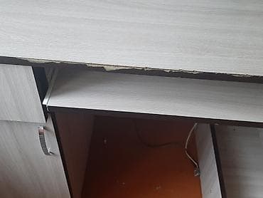 письменные столы: Стол письменный компьютерный — 2