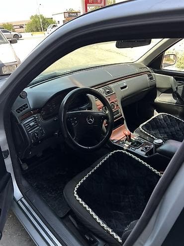 спринтер короткий: Mercedes-Benz E-Class: 2002 г., 2.2 л, Механика, Дизель, Седан — 5