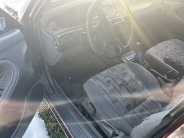 Mazda 626: 1992 г., 2 л, Механика, Бензин, Седан — 3