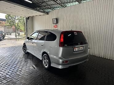 Honda Stream: 2001 г., 2 л, Автомат, Бензин, Универсал