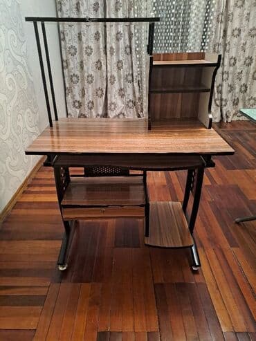 сколько стоит стол для компьютера: Компьютерный стол, Б/у, С полками — 1