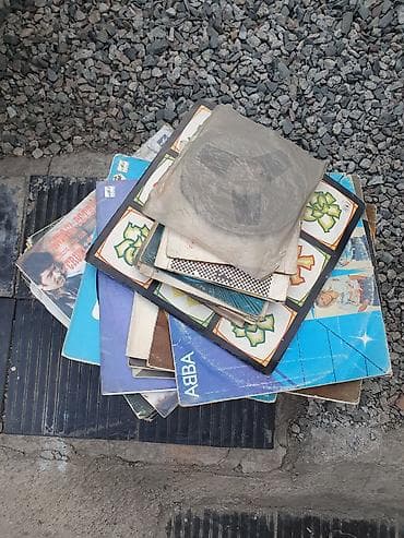 Виниловые пластинки для прослушивания и декора. 1шт / at lalafo.kg Виниловые пластинки для прослушивания и декора. 1шт /