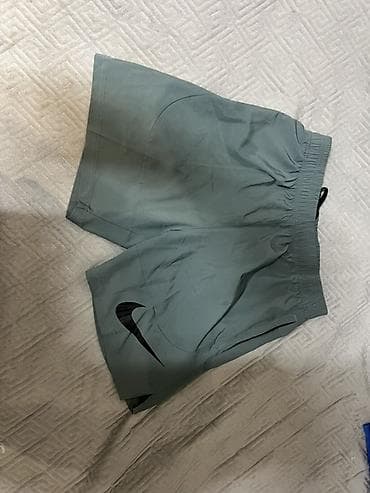 шорты мужские nike: Спортивные шорты, Свободная, С карманами, M — 1