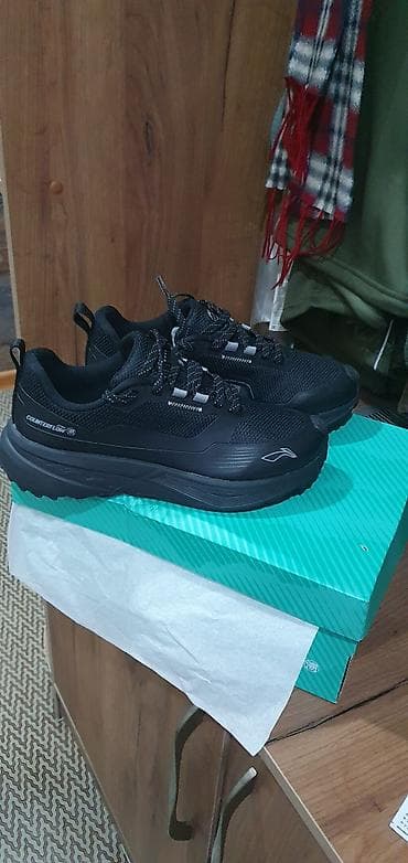 Босоножки, сандалии, шлепанцы: Мужские кроссовки, 39, Новый, цвет - Черный, Самовывоз — 4