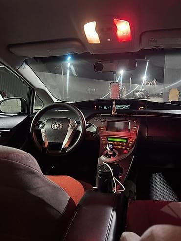 lexus rx 2000: Toyota Prius: 2015 г., 1.8 л, Робот, Гибрид, Хэтчбэк — 8