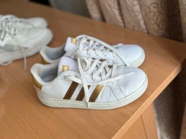 прокат национальных костюмов для детей: Кроссовки 37 размера, в отличном состоянии, Адидас(37 р), Zara(37 р) — 2