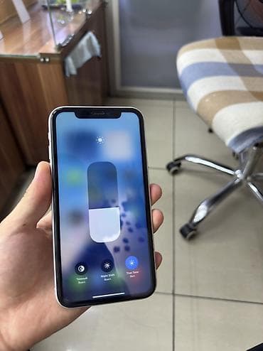 touch id: IPhone Xr, Б/у, 128 ГБ, Белый, Защитное стекло, 76 % — 2