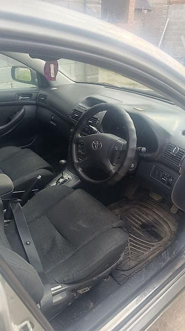 Транспорт: Toyota Avensis: 2004 г., 1.8 л, Автомат, Бензин, Седан — 4