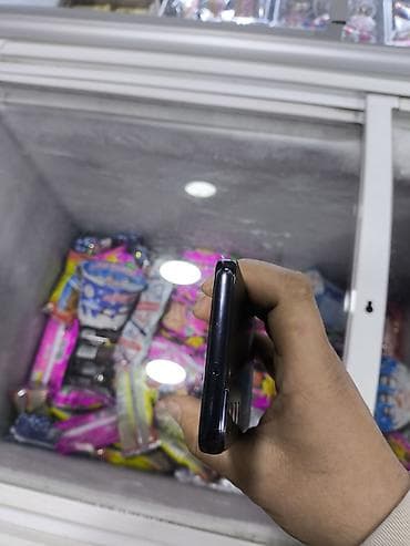 rode nt: Samsung Galaxy S22, цвет - Черный, 1 SIM — 5