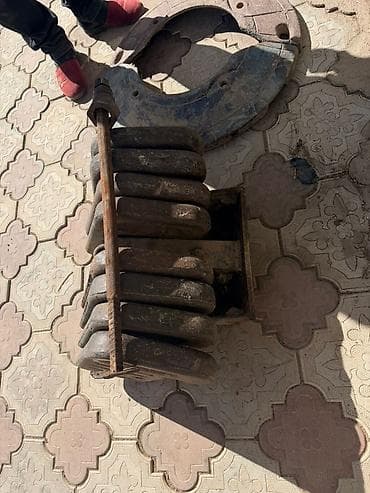 трактор беларус экскаватор: Гурузик соко сатылат Описание: - Плуг навесной, многокорпусный (4 — 2