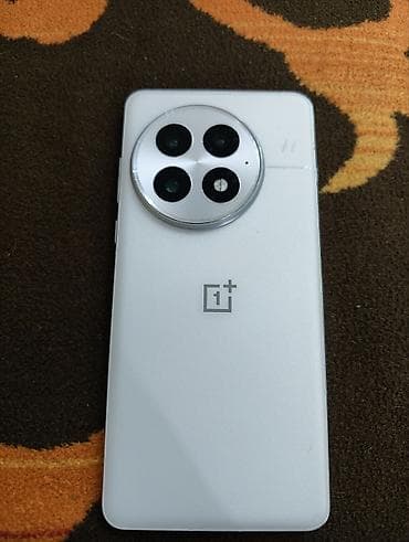 OnePlus 13, Б/у, 256 ГБ, цвет - Белый, 2 SIM