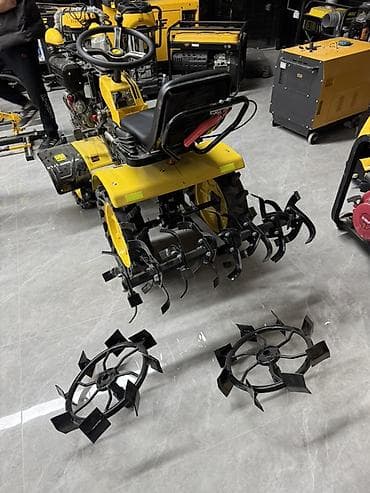 немецкий трактор: Мини-трактор (мотоблок с прицепным сиденьем) жёлтого цвета Описание — 9