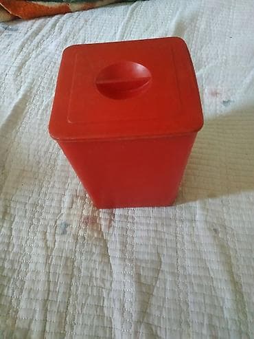 Пищевой контейнер, цвет - Красный