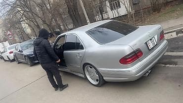 Ходуноктор, балдактар, таяктар, роллаторлор: Продаю mercedes Е 5.5 AMG 2002 год обвес оригинал состояние идеальной — 1