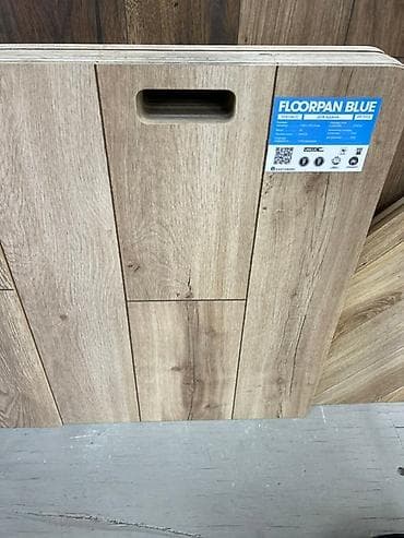 Ламинат Floorpan Blue с имитацией натурального дерева. Светлый оттенок