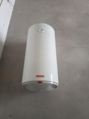 nuova simonelli: Накопительный водонагреватель Объем бака: 100 л, Ariston, Электрический, Панель управления, Эмалированная сталь — 1