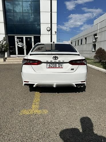 prius plus: Toyota Camry: 2022 г., 2.5 л, Автомат, Бензин, Седан — 6