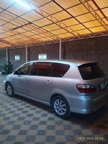 Транспорт: Toyota Ipsum: 2004 г., 2.4 л, Автомат, Бензин, Минивэн — 3