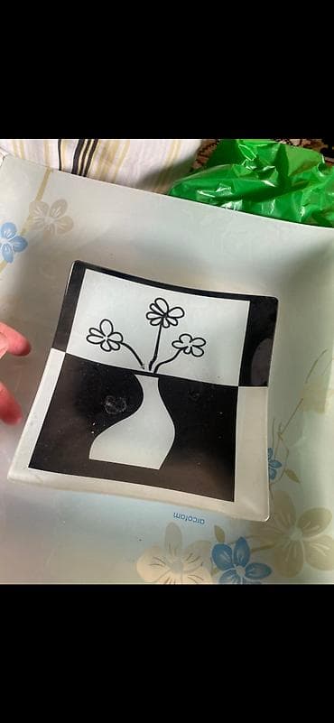 marvel legends: Тортница комплект 
Или для салата 
 
Сост отл — 3