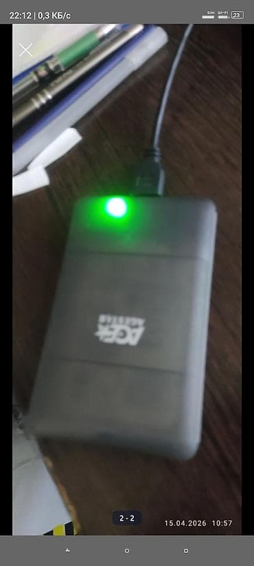 жестки диск: Внешний жёсткий диск 500Gb Состояние идеальное. - Интерфейс: USB — 2