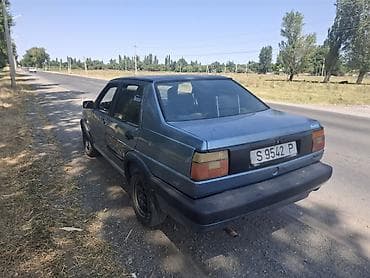 Volkswagen Jetta: 1991 г., 1.8 л, Механика, Бензин, Седан