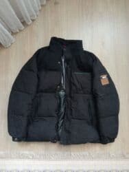 срочно продаю в связи с переездом: Пуховик на зиму Очень тёплый и удобный пуховик в оверсайз стиле — 1