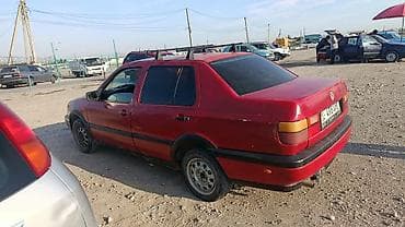 Унаа: Volkswagen Vento: 1993 г., Седан — 2
