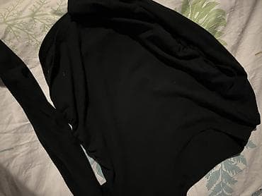 ожежда: Базовый чёрный лонгслив с длинным рукавом. - Крой: прямой — 2