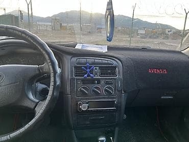 toyota rav4 2002: Toyota Avensis: 1999 г., 1.6 л, Ручные, Бензин, Седан — 7