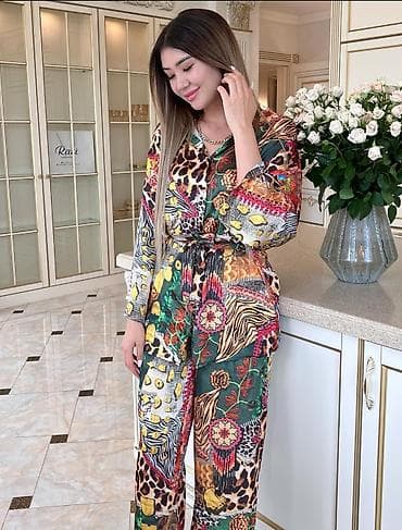 Шикарная двойка производство Турция, размер М подойдет на L состояние at lalafo.kg Шикарная двойка производство Турция, размер М подойдет на L состояние