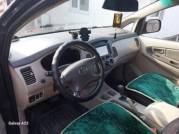 Toyota: Toyota Innova: 2008 г., 2 л, Автомат, Бензин, Вэн/Минивэн — 3