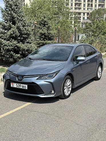 corolla 2016: Toyota Corolla: 2019 г., 1.8 л, Вариатор, Гибрид, Седан — 1