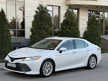 Toyota Camry: 2018 г., 2.5 л, Автомат, Бензин, Седан