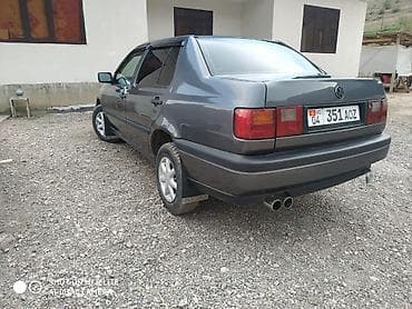 audi с 4: Volkswagen Vento: 1992 г., 1.8 л, Механика, Бензин, Седан — 2