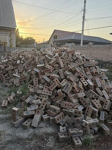Продается БУ Кирпич строительный пустотелый (трёхщелевой) — 2