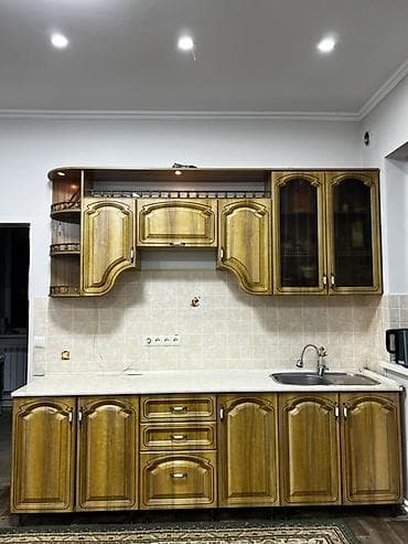 классика кухня: Кухонный гарнитур, Б/у, цвет - Коричневый, МДФ, Самовывоз — 2