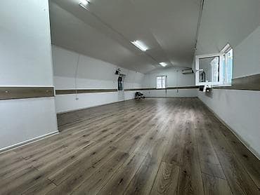 Кыймылсыз мүлк: Светлое многофункциональное помещение открытой планировки. Сдаю — 3