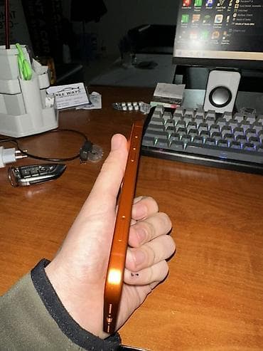 lalafo iphone 8: IPhone 17 Pro Max, Новый, 1 ТБ, Оранжевый — 4