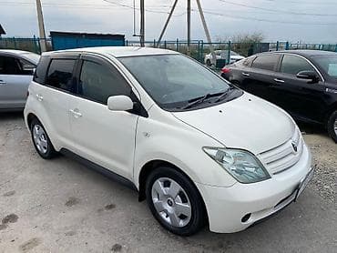 газ евро 4: Toyota Ist: 2004 г., 2 л, Автомат, Бензин, Седан — 1